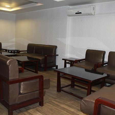 Hotel Bengal International Sziliguri Kültér fotó