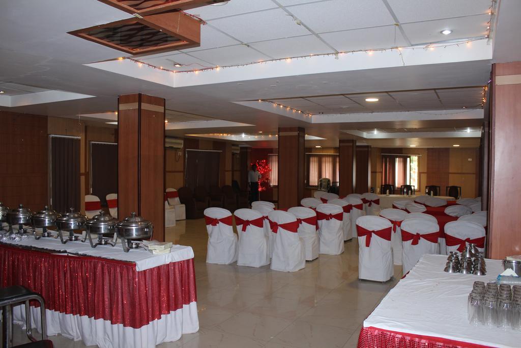 Hotel Bengal International Sziliguri Kültér fotó