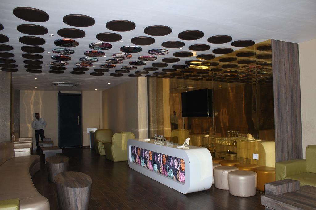 Hotel Bengal International Sziliguri Kültér fotó