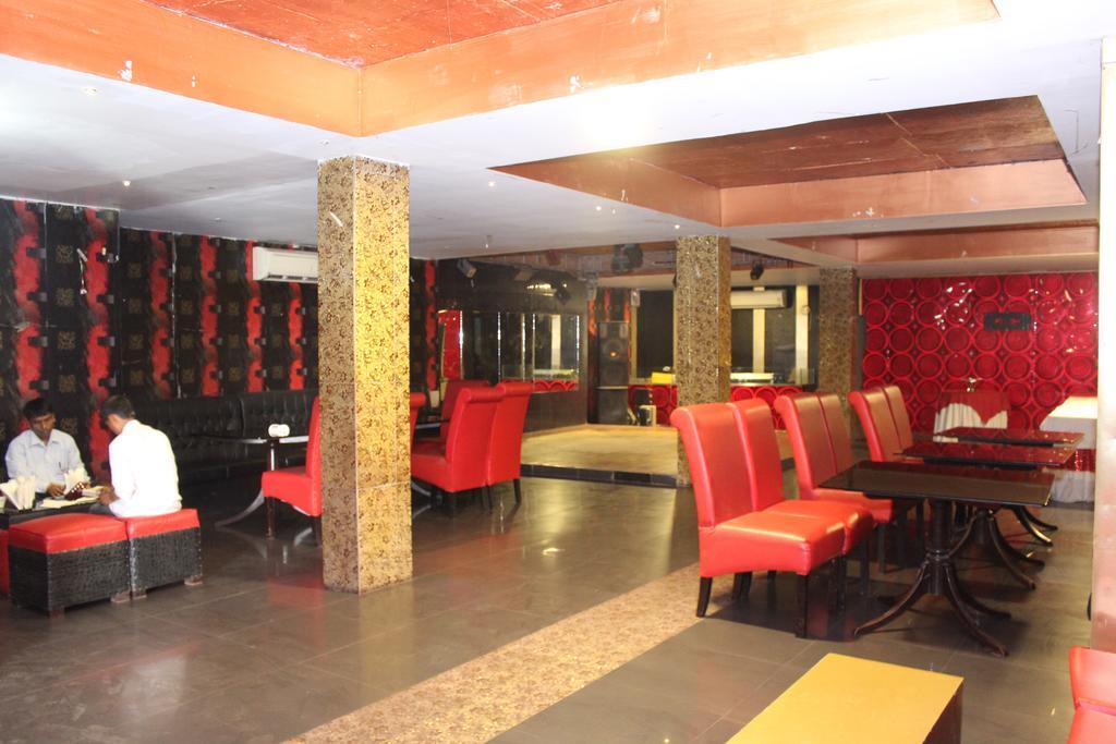 Hotel Bengal International Sziliguri Kültér fotó